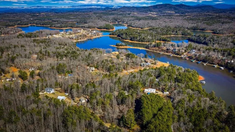 102 Captains Cove Blairsville, GA 30512