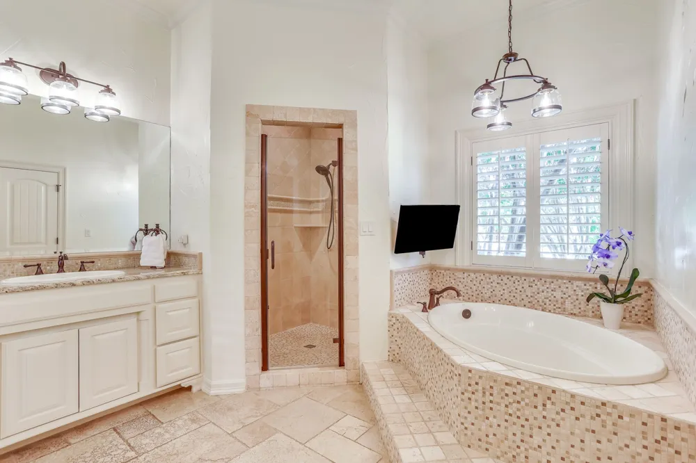 4600 E Bankhead Highway Hudson Oaks, TX 76087
