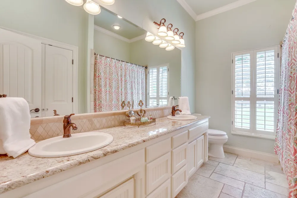 4600 E Bankhead Highway Hudson Oaks, TX 76087