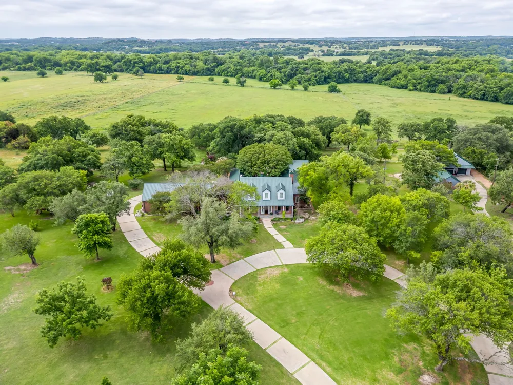 4600 E Bankhead Highway Hudson Oaks, TX 76087