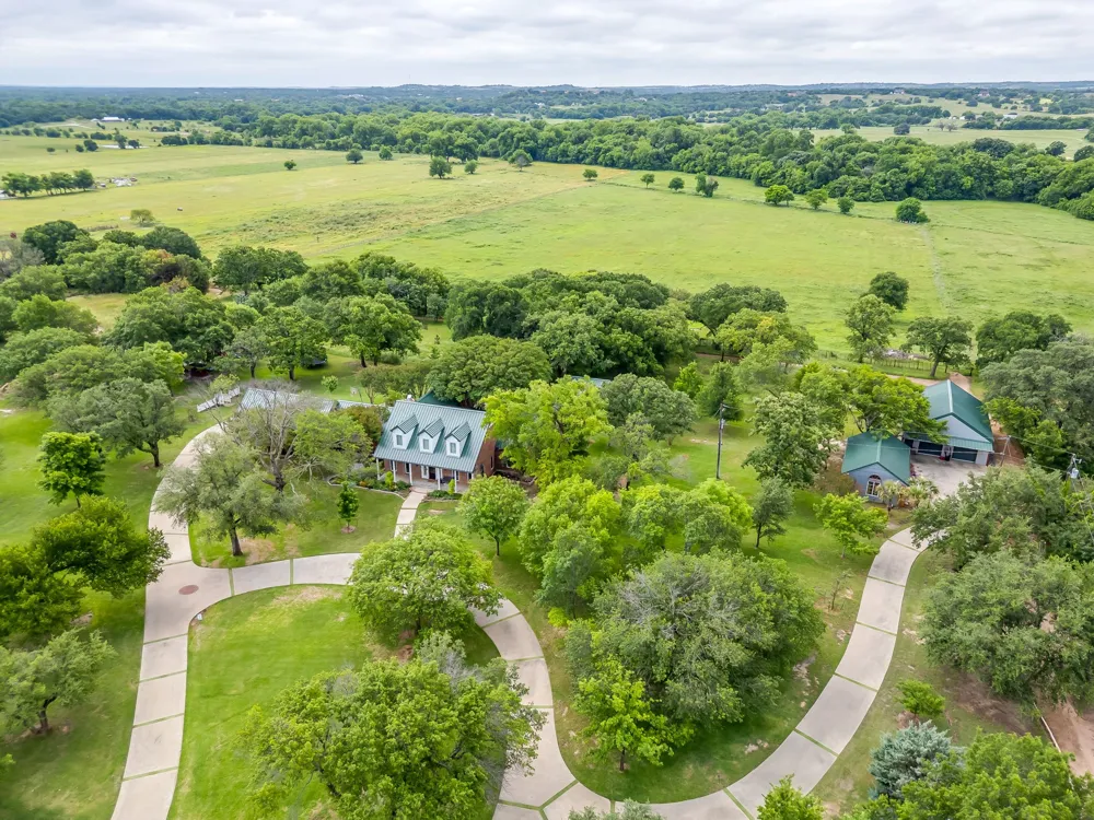 4600 E Bankhead Highway Hudson Oaks, TX 76087