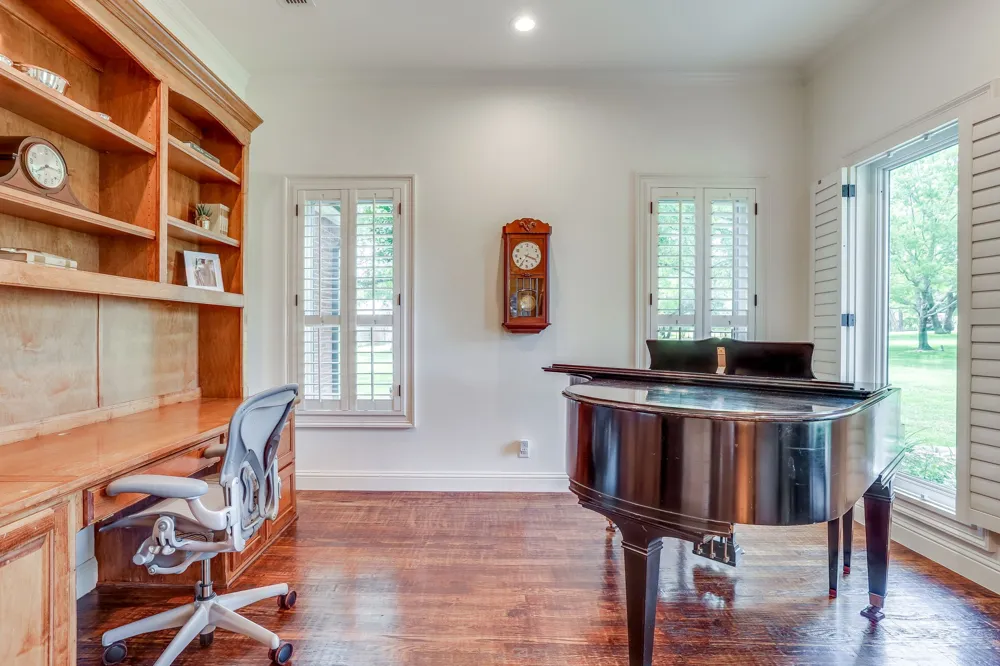4600 E Bankhead Highway Hudson Oaks, TX 76087