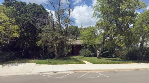 700 W Sycamore Street
