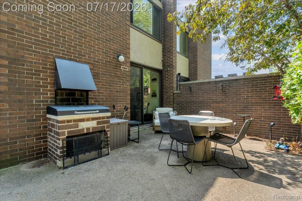 1243 Navarre Place Detroit City, MI 48207