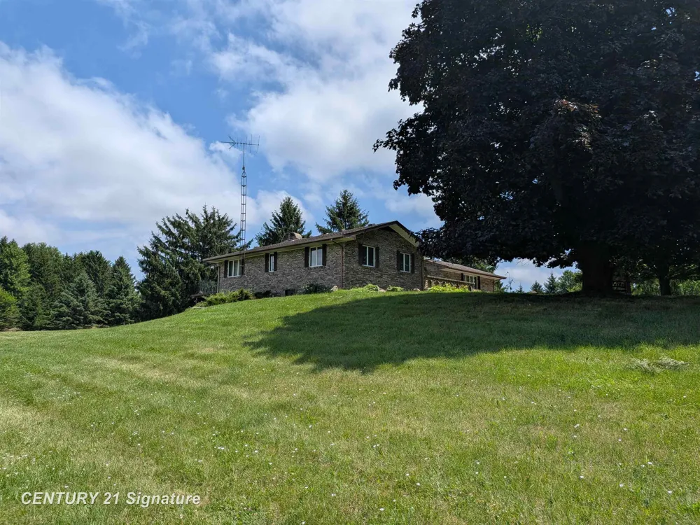 2995 Lyons Road Caledonia Charter Township, MI 48867