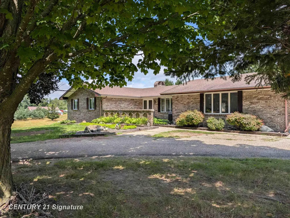 2995 Lyons Road Caledonia Charter Township, MI 48867