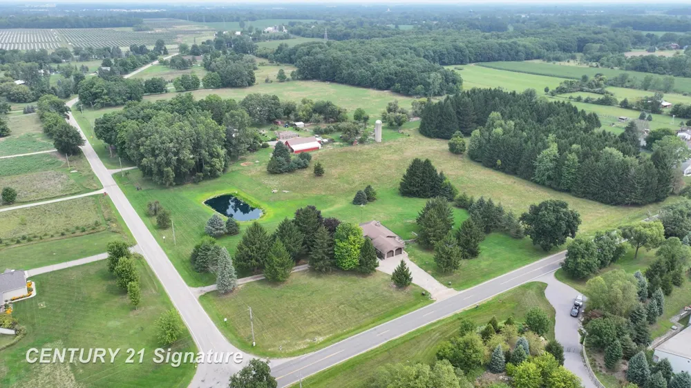 2995 Lyons Road Caledonia Charter Township, MI 48867