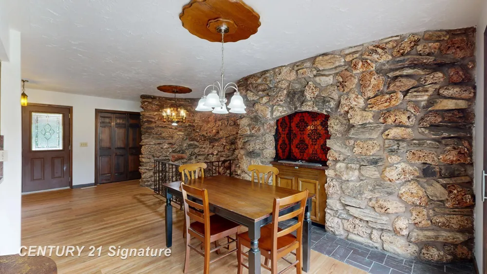 2995 Lyons Road Caledonia Charter Township, MI 48867
