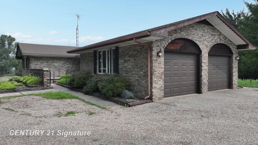 2995 Lyons Road Caledonia Charter Township, MI 48867