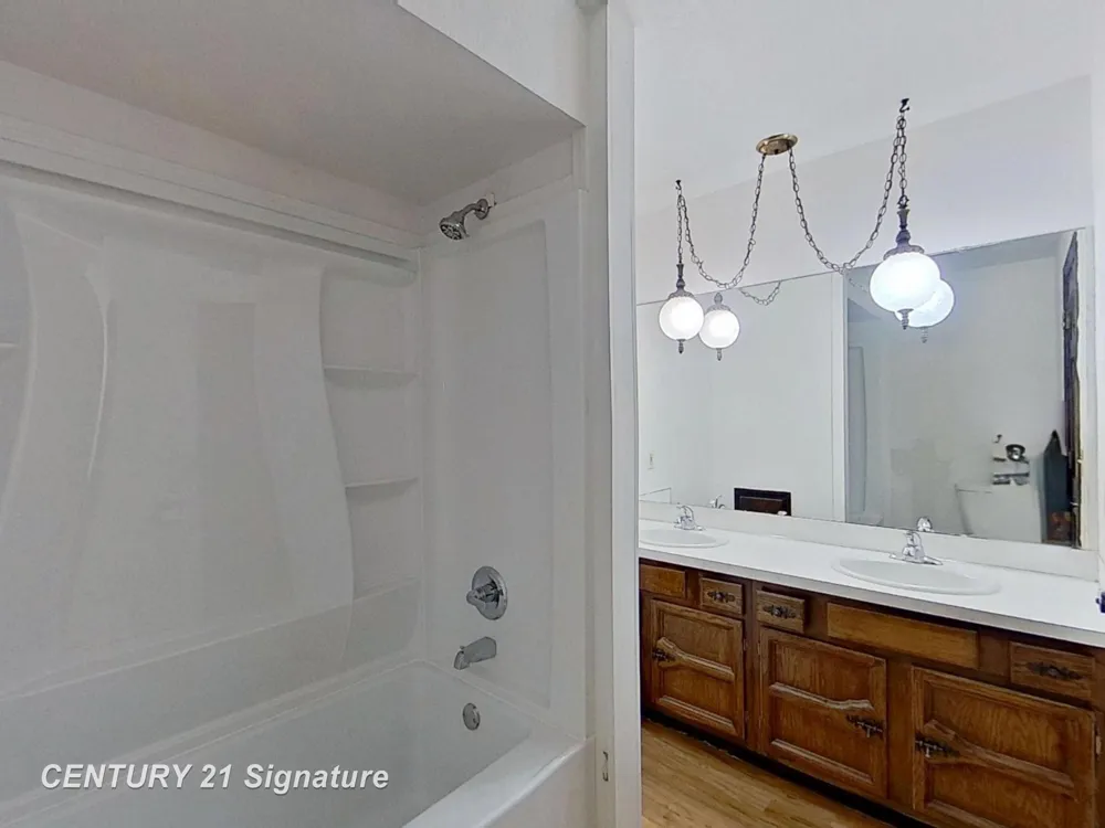 2995 Lyons Road Caledonia Charter Township, MI 48867