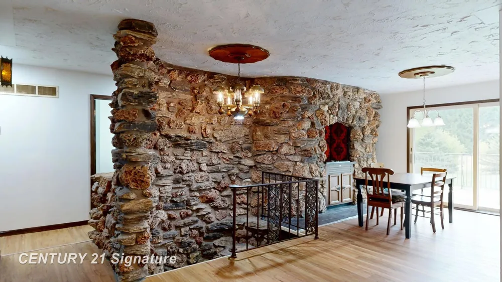 2995 Lyons Road Caledonia Charter Township, MI 48867