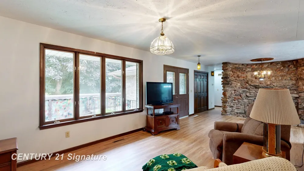 2995 Lyons Road Caledonia Charter Township, MI 48867