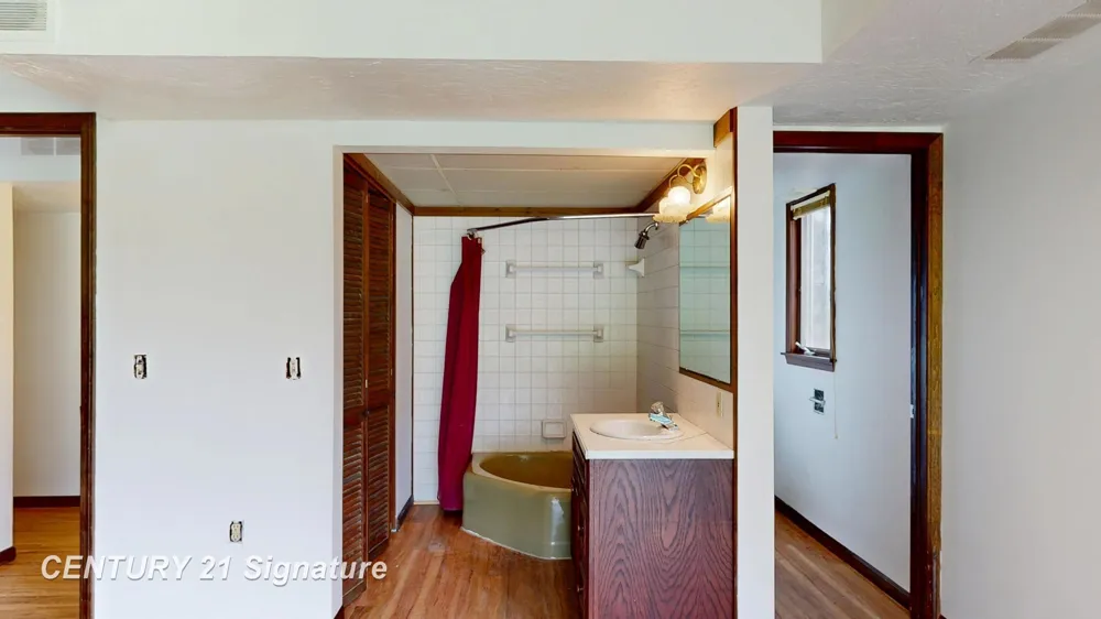 2995 Lyons Road Caledonia Charter Township, MI 48867