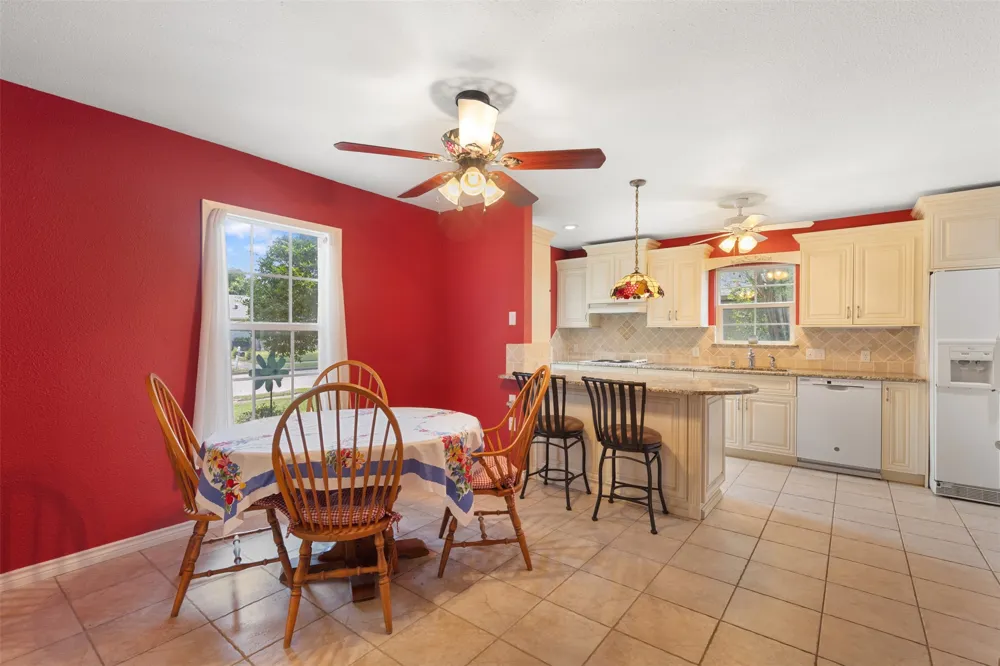 2825 Pinewood Drive Garland, TX 75044