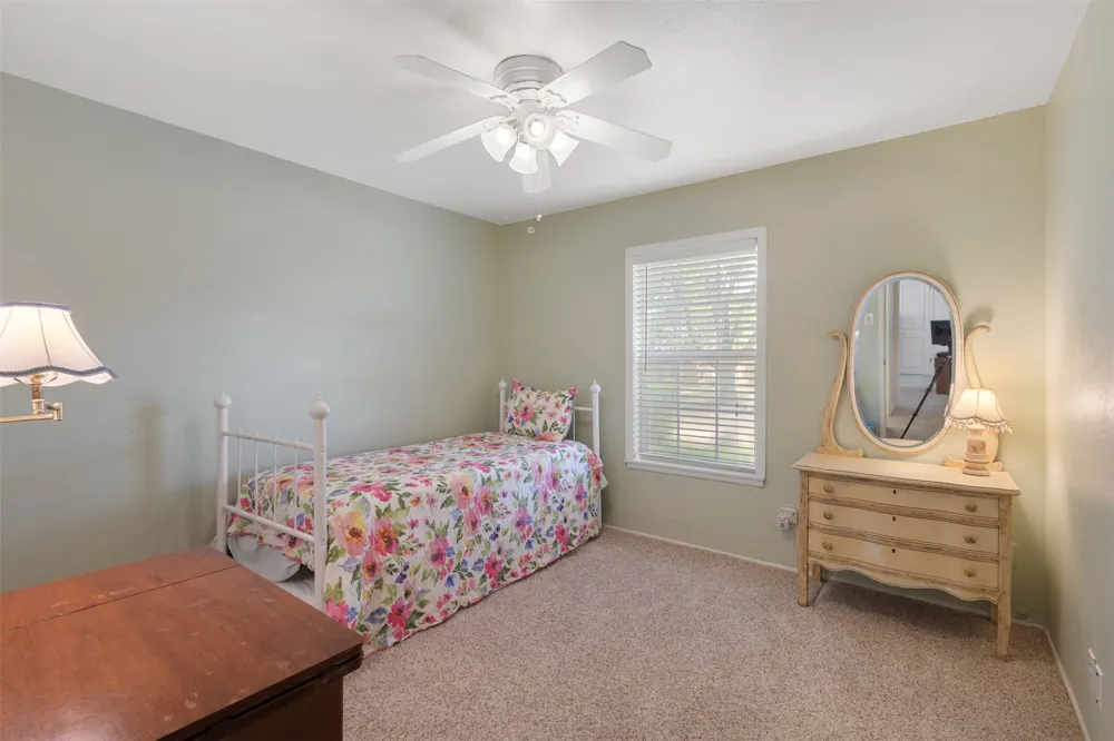 2825 Pinewood Drive Garland, TX 75044