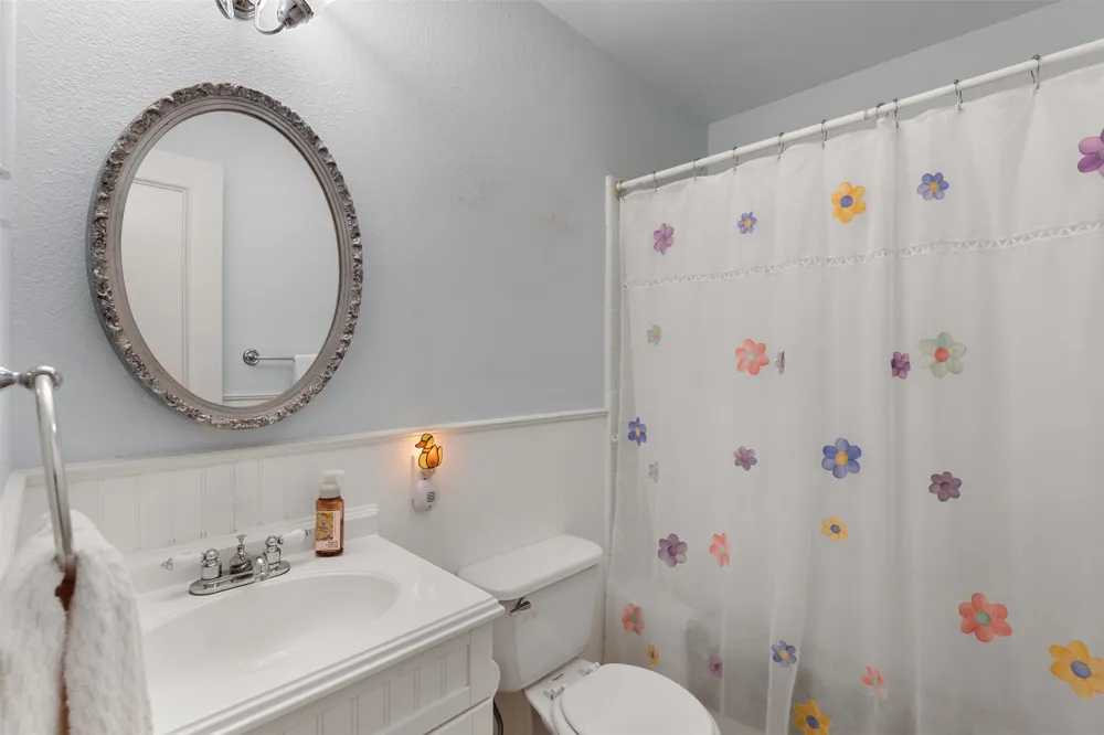 2825 Pinewood Drive Garland, TX 75044