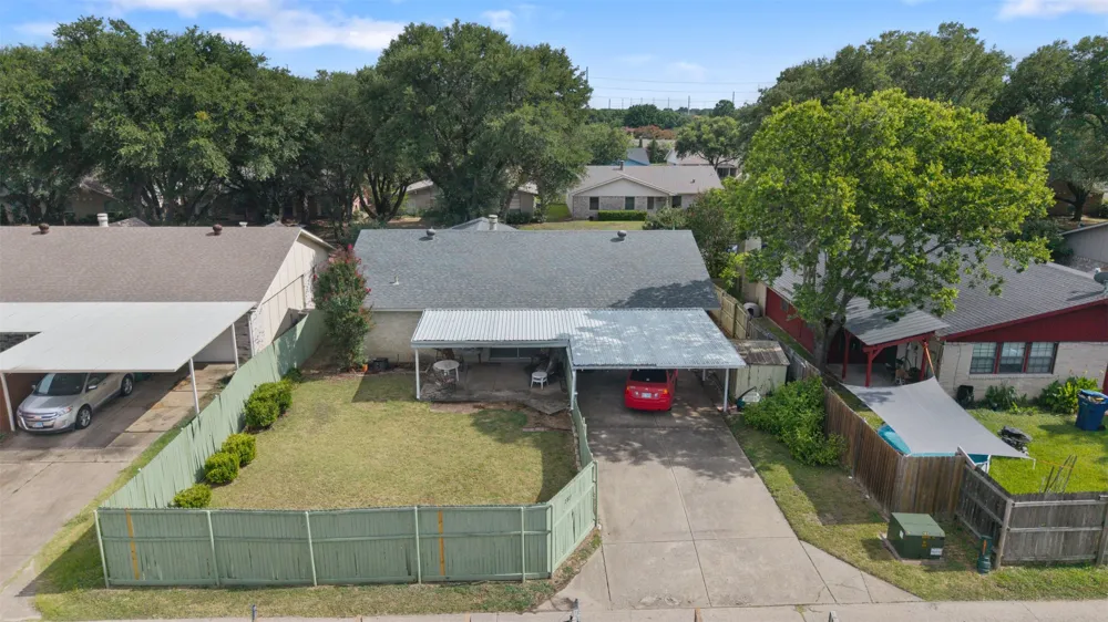 2825 Pinewood Drive Garland, TX 75044
