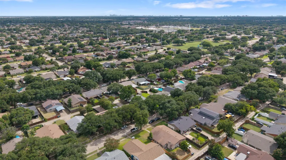 2825 Pinewood Drive Garland, TX 75044