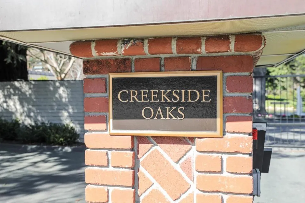 6 Bay Tree Los Altos, CA 94022