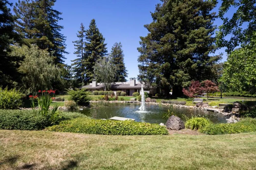 6 Bay Tree Los Altos, CA 94022