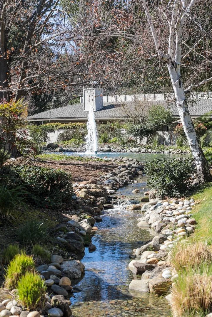 6 Bay Tree Los Altos, CA 94022