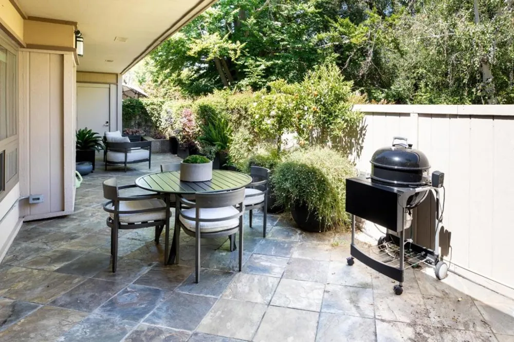 6 Bay Tree Los Altos, CA 94022