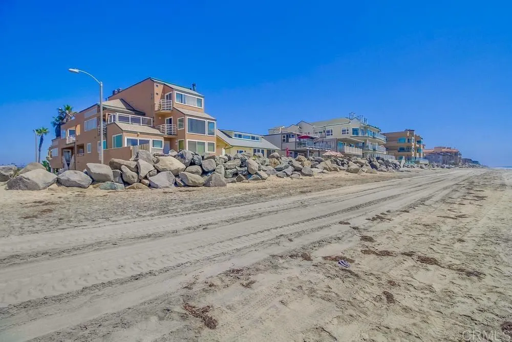 1326 Seacoast Drive Imperial Beach, CA 91932