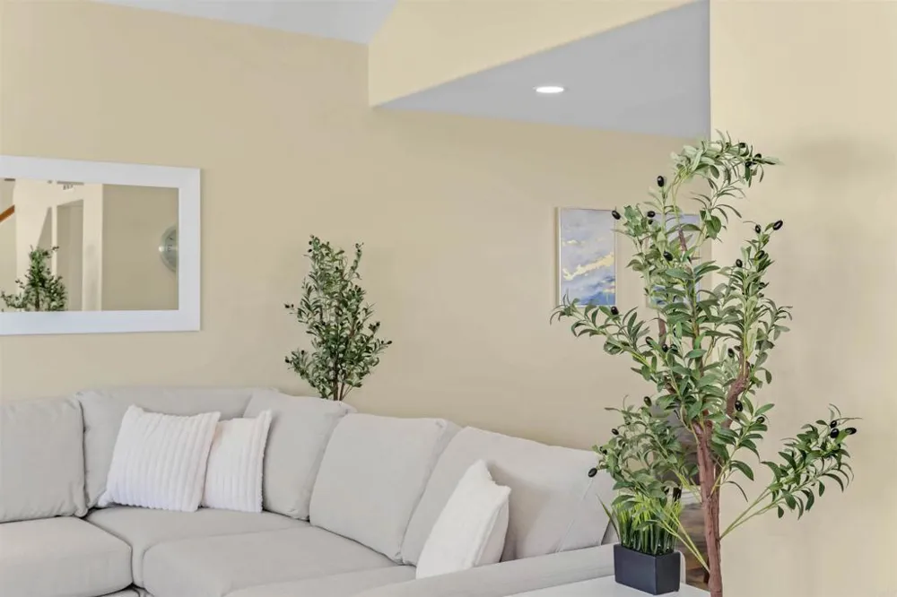 1326 Seacoast Drive Imperial Beach, CA 91932
