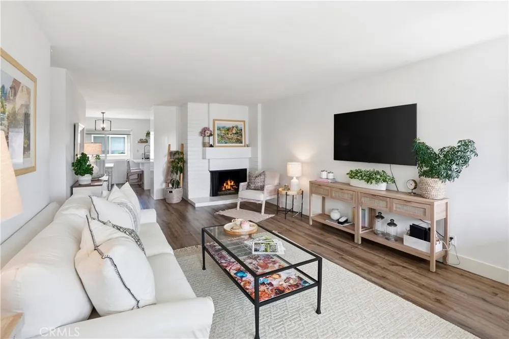 1228 Rutland #6 Newport Beach, CA 92660