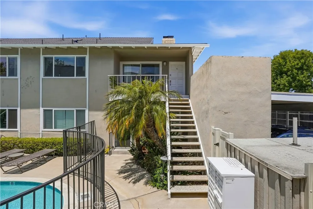 1228 Rutland #6 Newport Beach, CA 92660