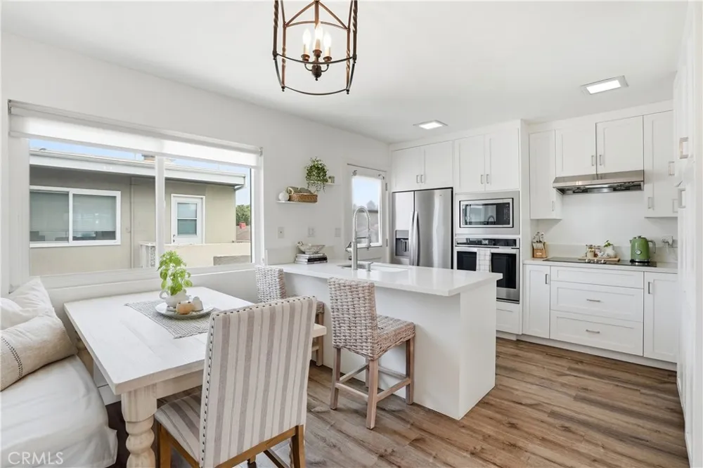 1228 Rutland #6 Newport Beach, CA 92660