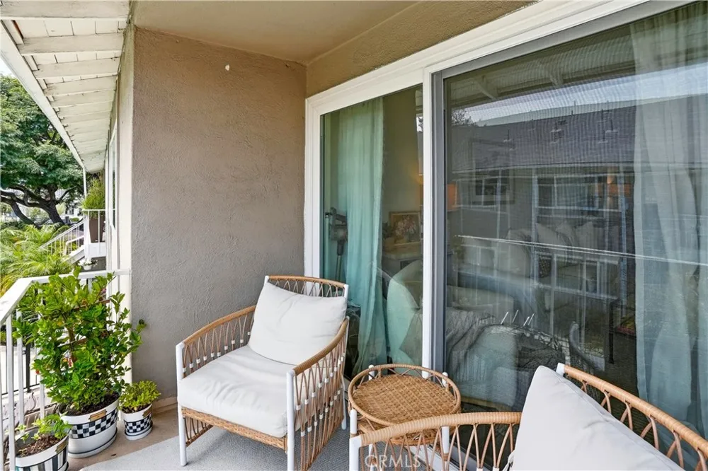 1228 Rutland #6 Newport Beach, CA 92660