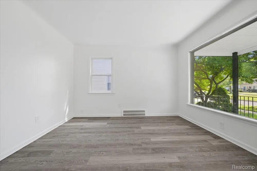 2978 Bailey Avenue Lincoln Park City, MI 48146