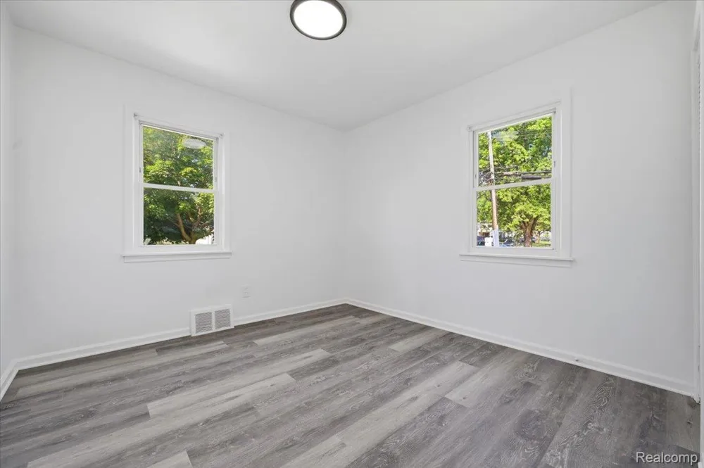 2978 Bailey Avenue Lincoln Park City, MI 48146