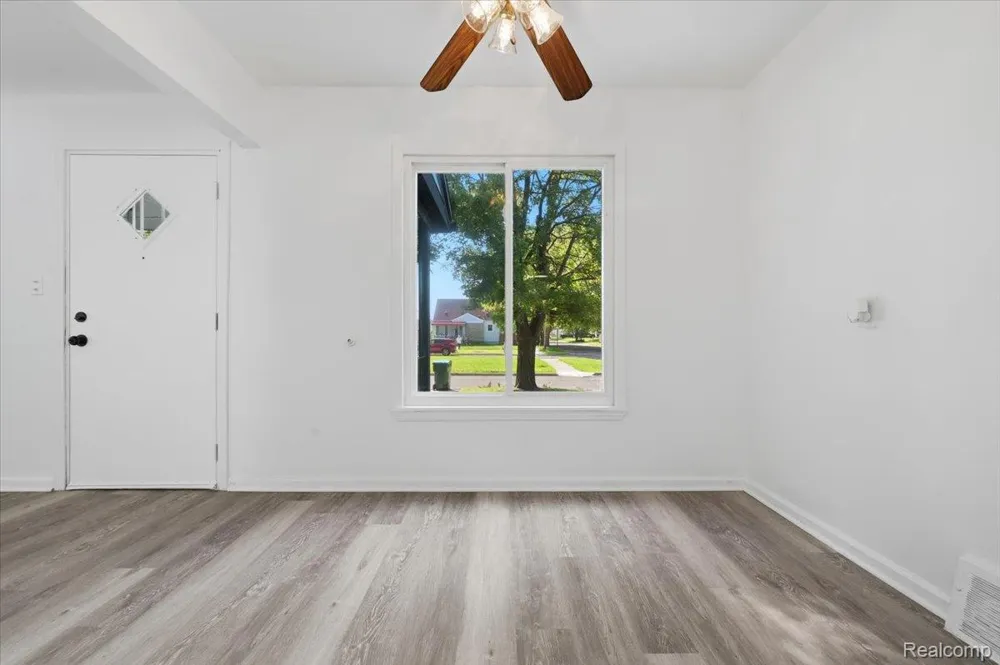 2978 Bailey Avenue Lincoln Park City, MI 48146