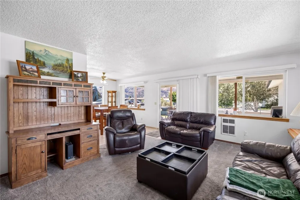 301 Arrowhead Place SW Mattawa, WA 99349