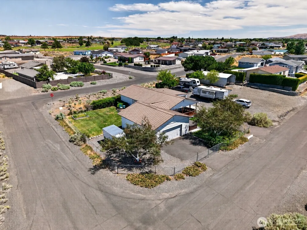 301 Arrowhead Place SW Mattawa, WA 99349