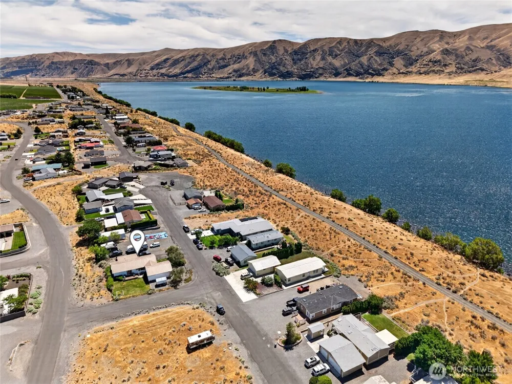 301 Arrowhead Place SW Mattawa, WA 99349