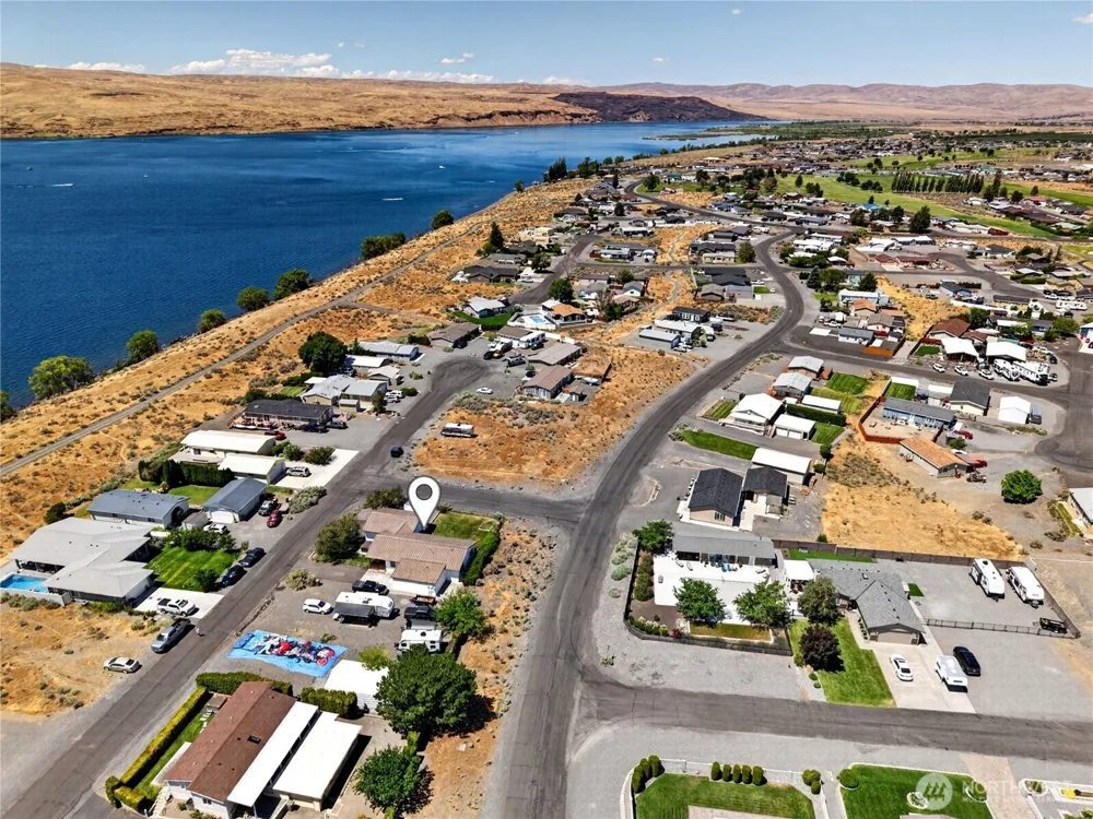 301 Arrowhead Place SW Mattawa, WA 99349