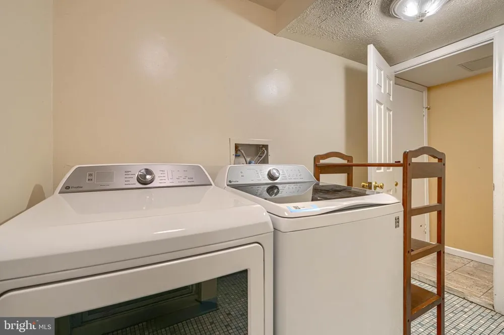3009 SHERWOOD ROAD Waldorf, MD 20601