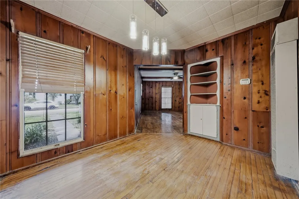 225 Glendale Drive Corpus Christi, TX 78404