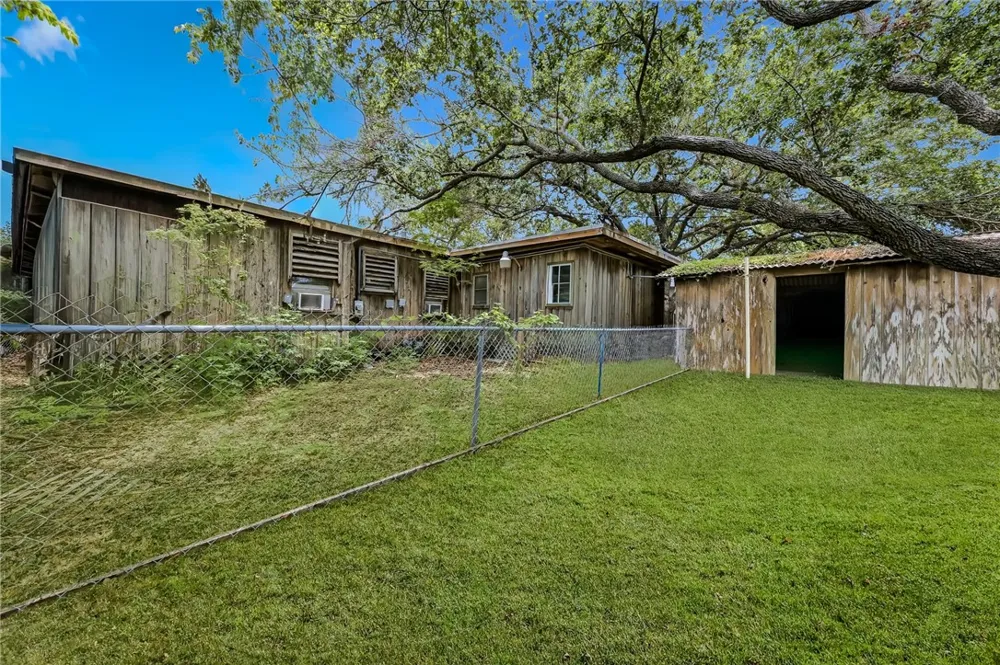 225 Glendale Drive Corpus Christi, TX 78404
