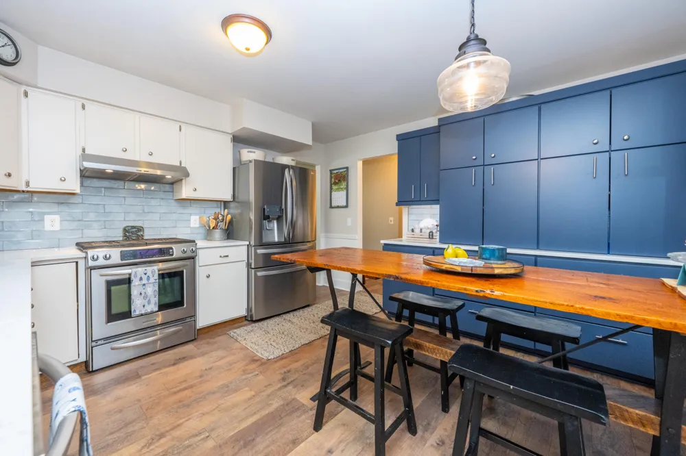 2240 Pleasant Hill Drive Norton Shores City, MI 49441
