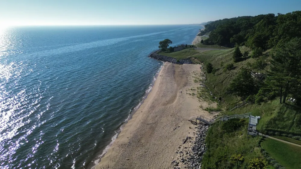 2240 Pleasant Hill Drive Norton Shores City, MI 49441