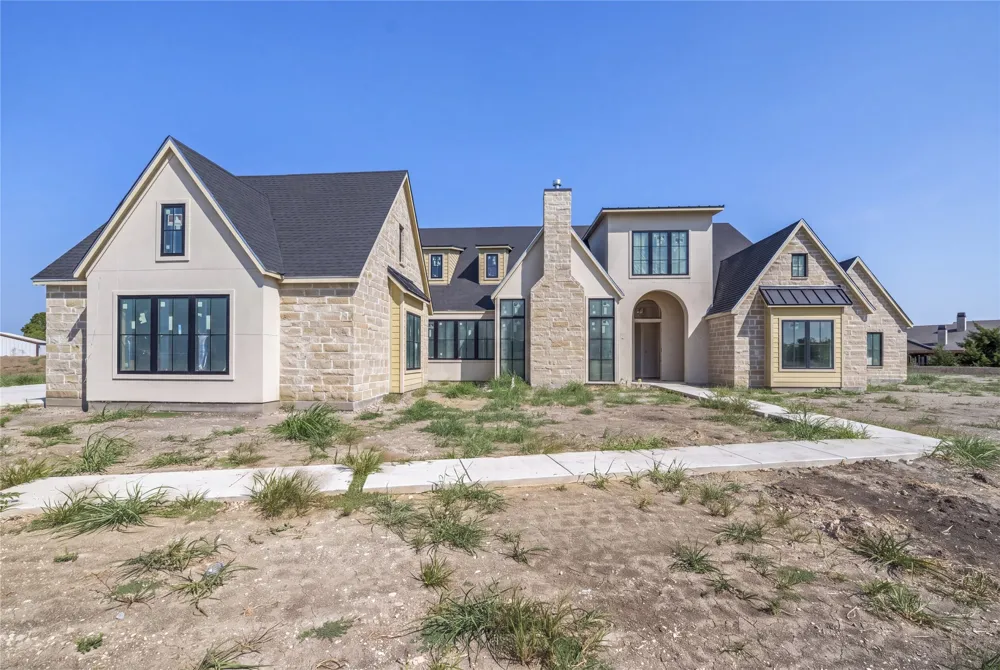 900 Healey Drive Fairview, TX 75069