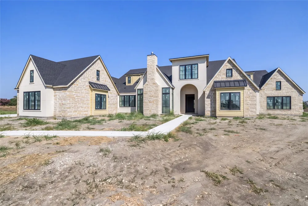 900 Healey Drive Fairview, TX 75069