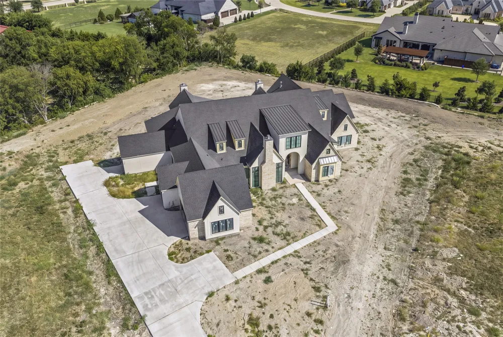 900 Healey Drive Fairview, TX 75069