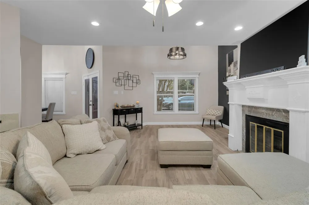 1217 Ivy Avenue Deer Park, TX 77536