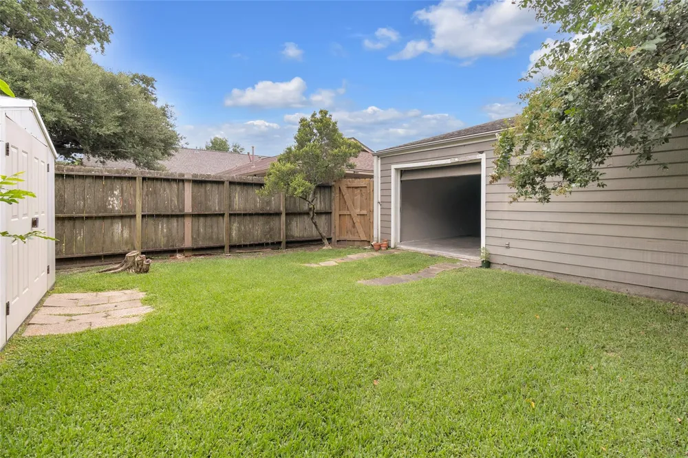 1217 Ivy Avenue Deer Park, TX 77536