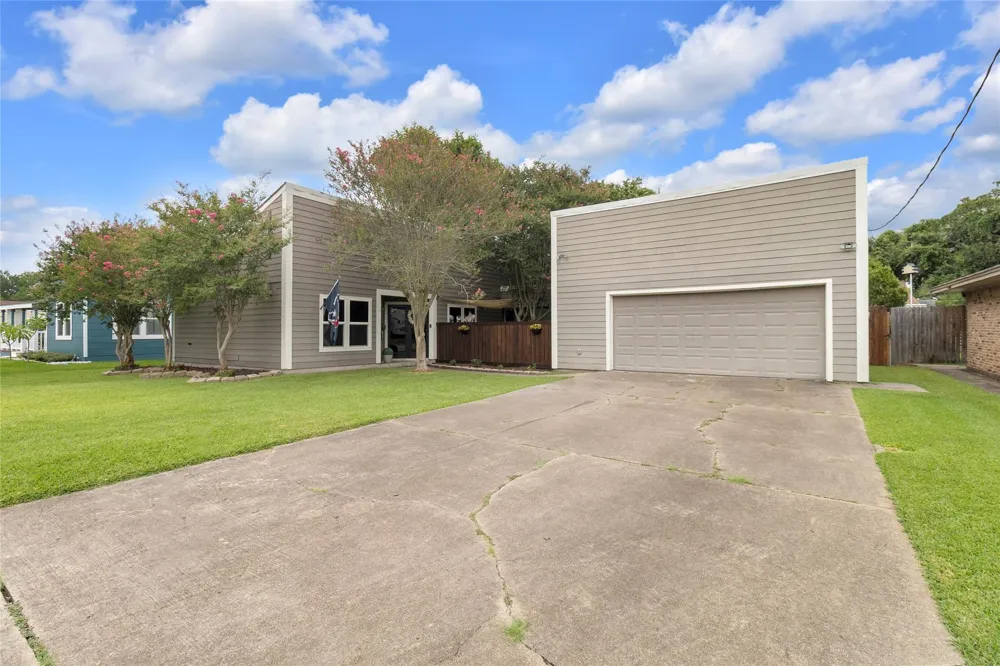 1217 Ivy Avenue Deer Park, TX 77536